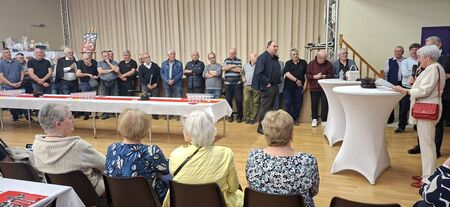 Sprejem vseh pevcev ob prihodu (1)